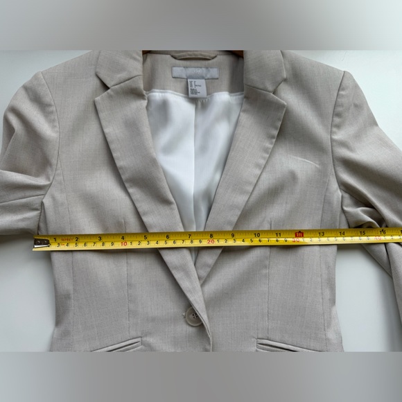 H&M Fitted Blazer. BRAND NEW WITHOUT TAGS! - Picture 8 of 10